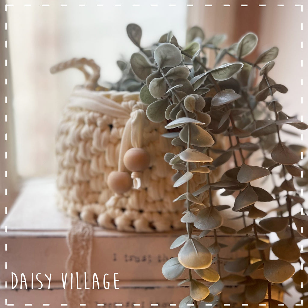 Crochet Medium Basket 14486