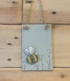 Bees & Daisies Mini Plaque - Bee & Hearts 8623