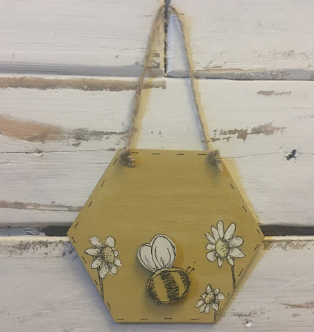 Bees & Daisies Hexagon Plaque - Bee & Daisies 8626