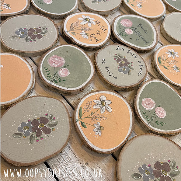 Log Slice Plaque - Flowers / Cream 13045