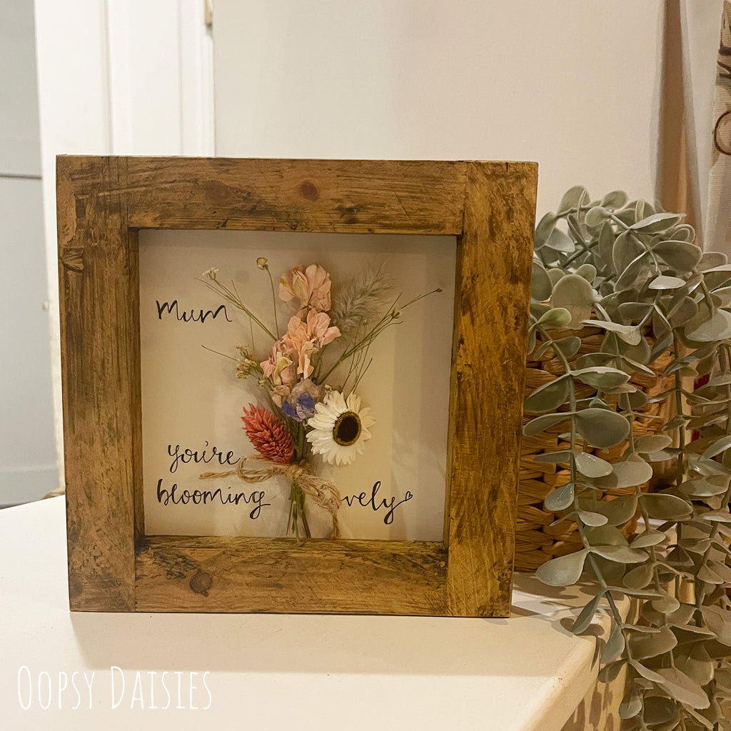 Personalised Dried Flowers Sign Sm 13649