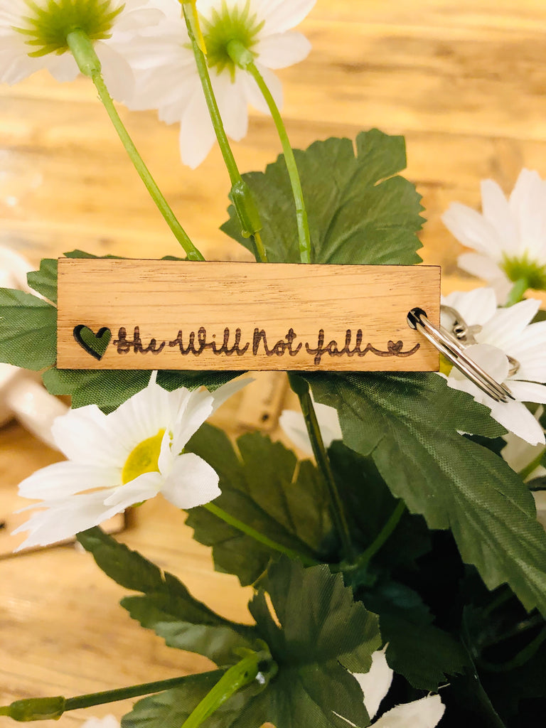 Keyring Tag with Heart - She Will Not Fall 9050