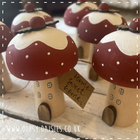 Christmas Pudding Toadstool 14370