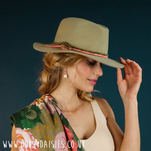 Powder Hat - Deborah in Olive 13194