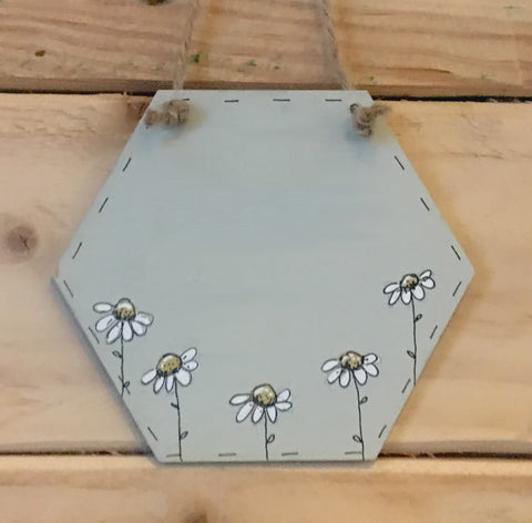 Bees & Daisies Hexagon Plaque - Daisies 8624