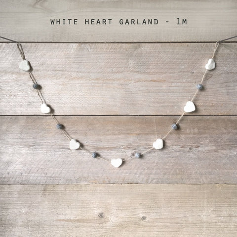 Felt Garland - White Hearts 11895
