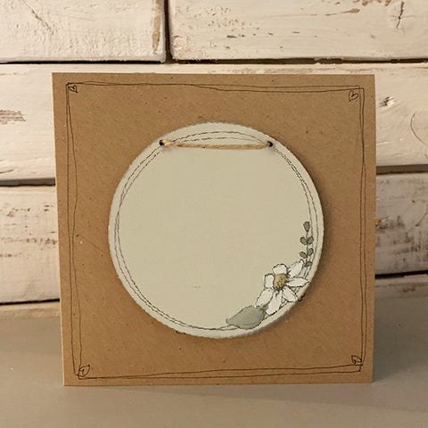 Personalised Round Daisy Plaque & Card Set 9942